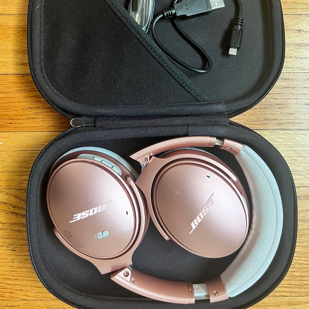 Bose Quietcomfort 35 II Rose Gold Limited Edition Headphones